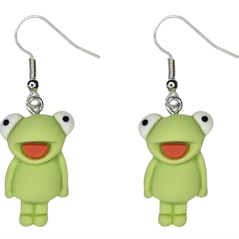 Funny Cute Green Frog Women’s and Girl’s Long Dangle Animal Earrings